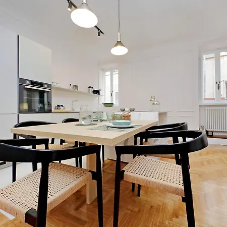 Apartman Ych-casa Bella- Luxury Near Piazza Venezia *