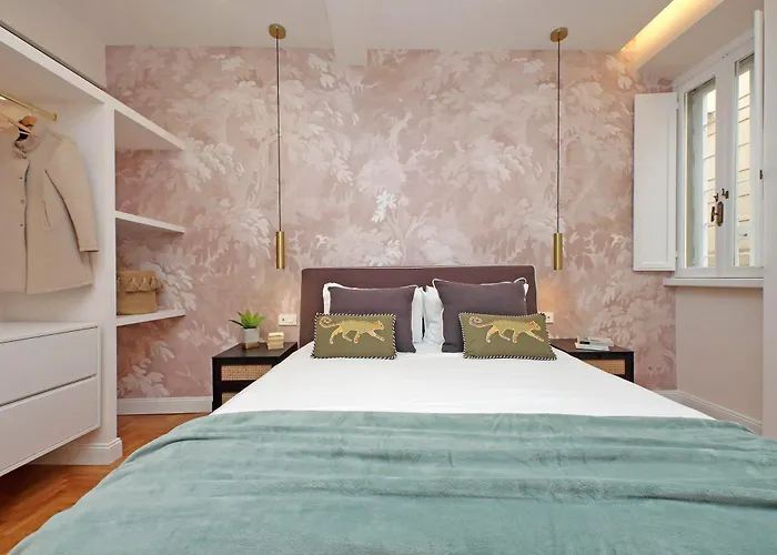 Daire Ych-casa Bella- Luxury Near Piazza Venezia Roma