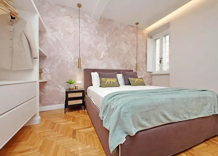 Daire Ych-casa Bella- Luxury Near Piazza Venezia *