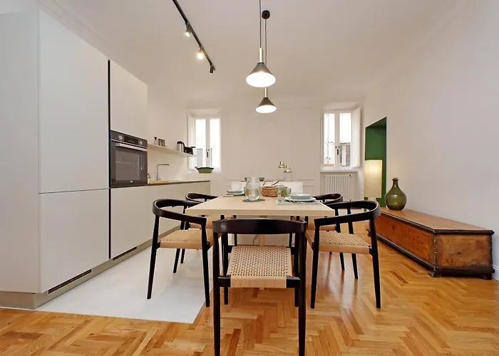 Daire Ych-casa Bella- Luxury Near Piazza Venezia Roma